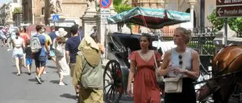 Covid Sicilia, boom di contagi: Musumeci firma nuova ordinanza