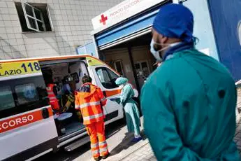 Covid oggi Lazio: 467 contagi, 217 a Roma. Bollettino 15 agosto