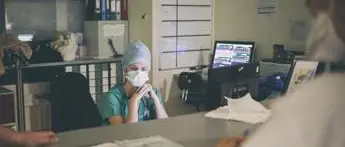 Covid Italia, Rt in calo a 1.01: sale l'incidenza