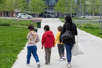 Variante Delta, Bassetti: \"No a terrorismo su rischi bambini\"