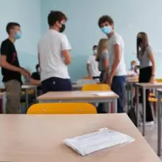 Scuola, senza vaccino il 7,9% del personale
