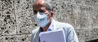 Covid e variante Delta, Crisanti: \"Immunità di gregge non si raggiungerà mai\"