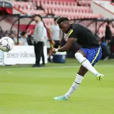 Abraham alla Roma, ufficiale: contratto fino al 2026 e maglia n.9