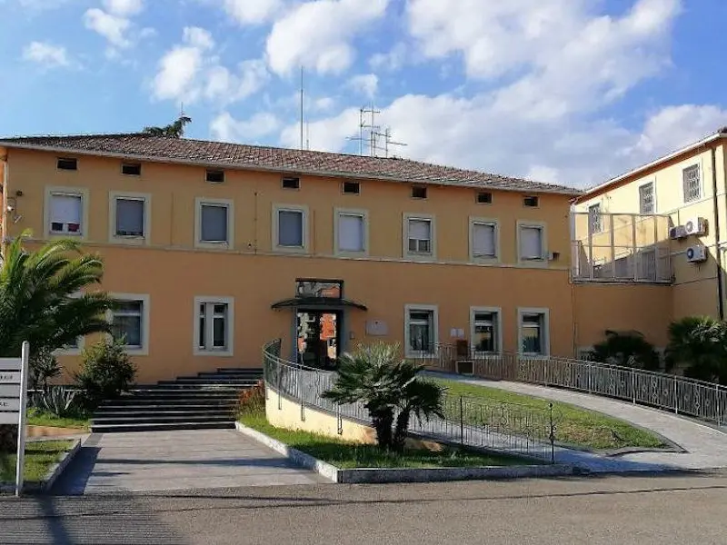 Cosenza, la Camera Penale: «Inaccettabile negare l’accesso in carcere ai giornalisti»