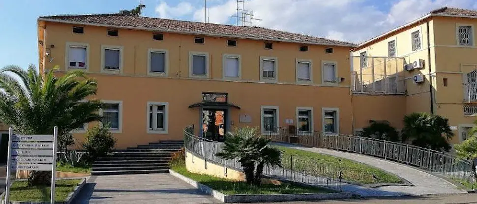 Camera penale in visita al carcere di Cosenza: «Parlamentari, venite con noi»