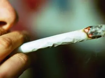 Cannabis, con uso frequente rischio cardiovascolare quasi doppio