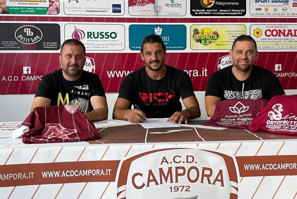 Campora, in attacco c'è la firma di Mandarano