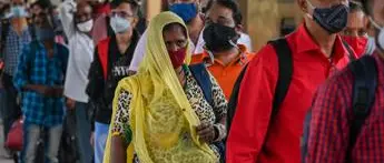 Covid India oggi, 30.948 contagi e 403 morti: i dati