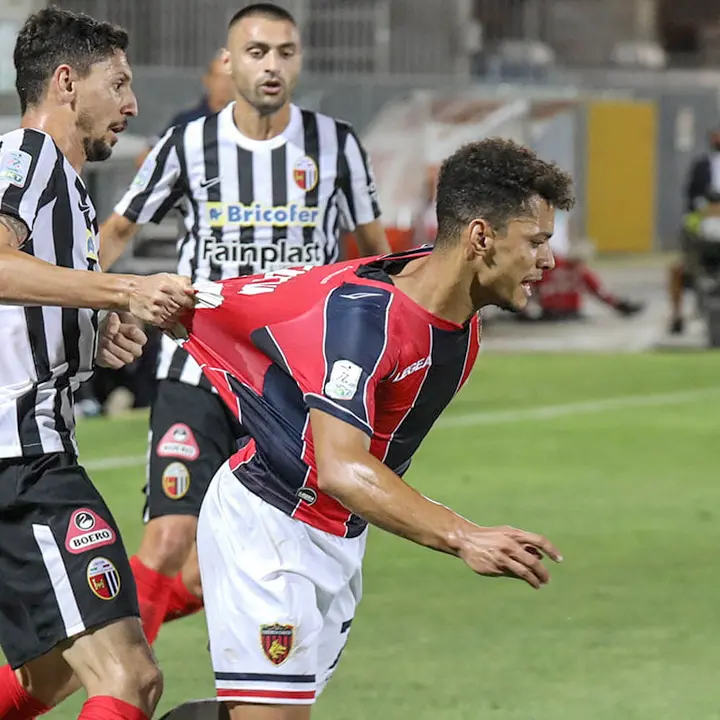 Cosenza, Sueva nel mirino della Viterbese. C'è un però...