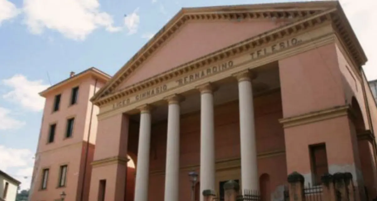 Crisi del liceo classico: «Latino e greco non sono lingue morte, ma palestra di pensiero critico»\n