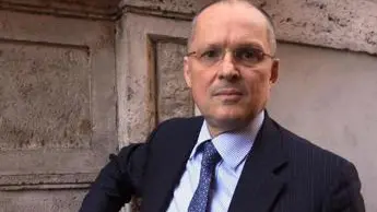 Covid Italia, Ricciardi: \"Vaccino per molti o pandemia fino al 2024\"