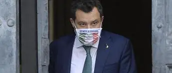 Vaccino covid, Salvini: \"No a obbligo\"