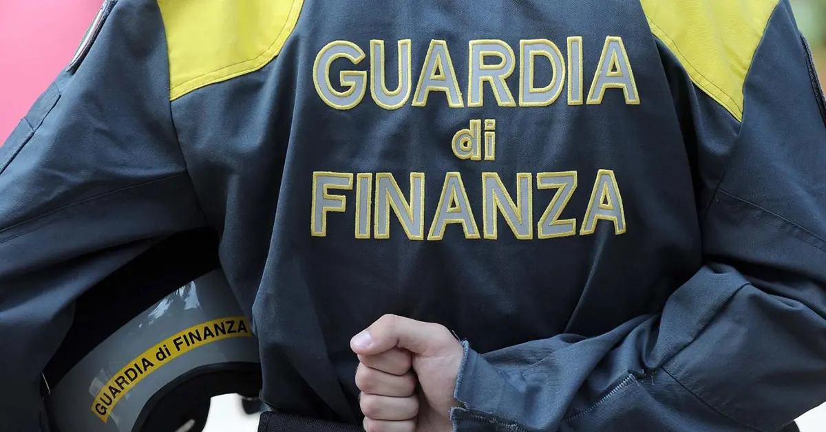 Droga trasportata sulle ambulanze: maxi operazione tra Sicilia e Calabria, 61 persone coinvolte