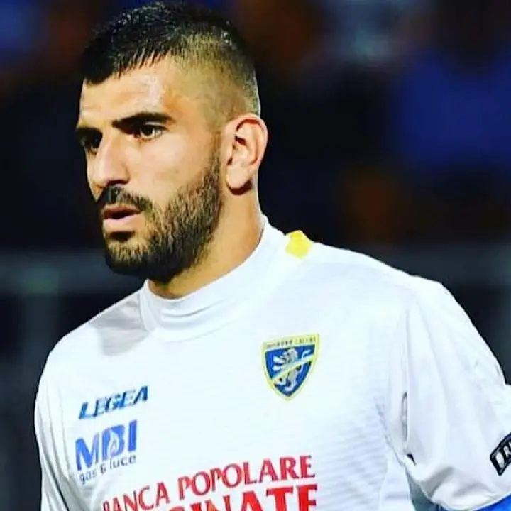 Vigorito al Cosenza, il portiere apre ai rossoblù. Il retroscena sull'affare