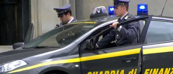 Gdf Firenze: arrestato ricercato per associazione a delinquere