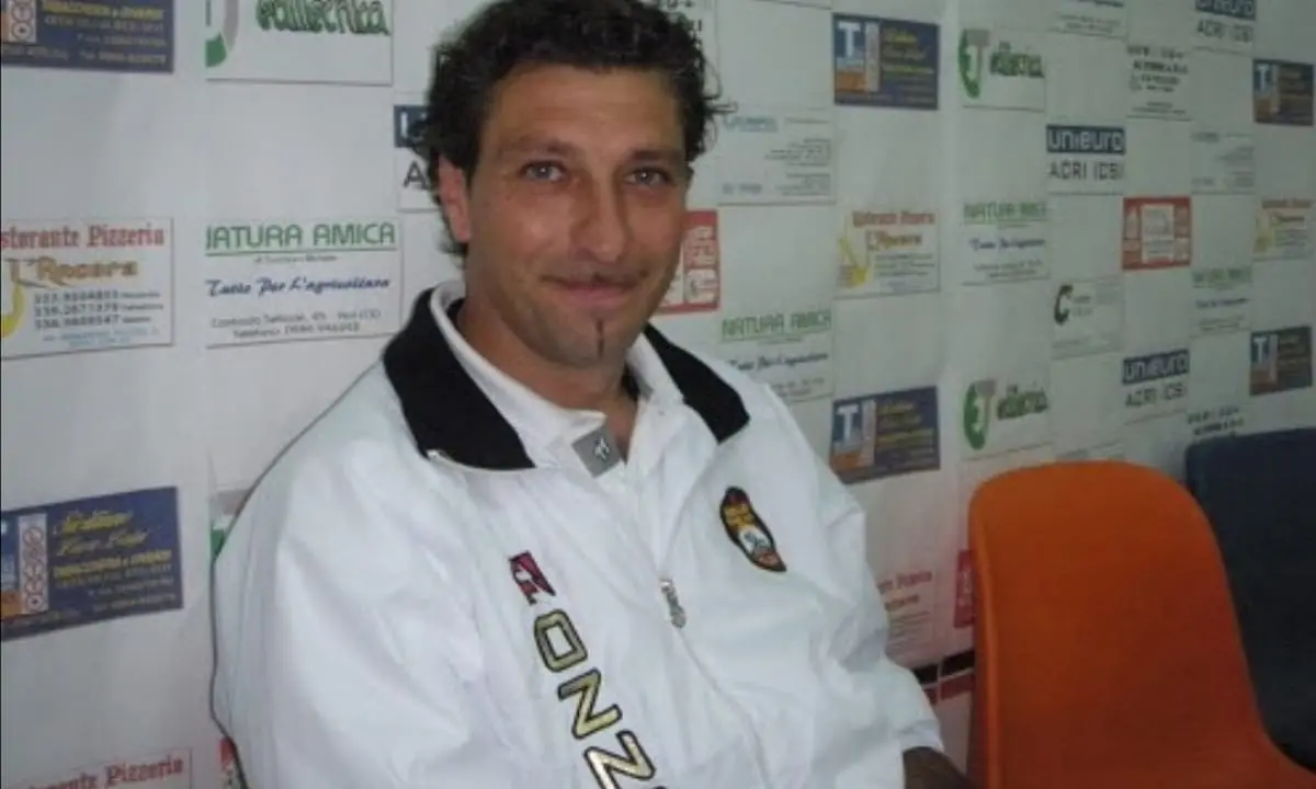Il Castrovillari riparte da Colle: l'ex difensore è il nuovo tecnico
