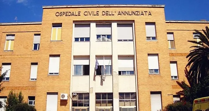 Botulismo a Cosenza, dimessi\u00A07 pazienti dall’Annunziata ma si registra un nuovo ricovero in Rianimazione\n