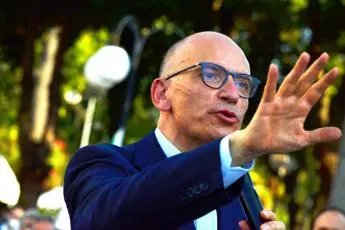 Green pass, Letta: \"Lega incompatibile con maggioranza\"