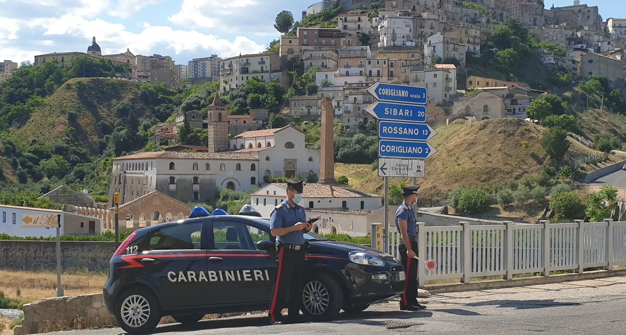 Maltratta la moglie davanti ai figli: arrestato un 50enne a Corigliano\n