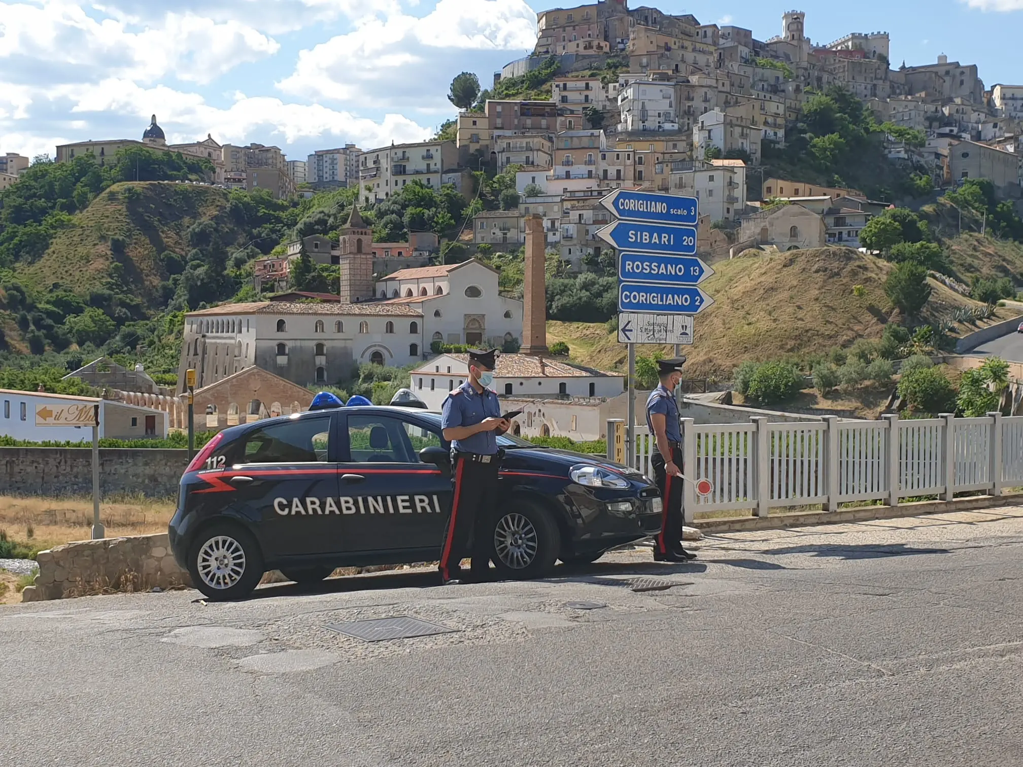 Maltratta la moglie davanti ai figli: arrestato un 50enne a Corigliano\n