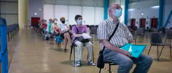 Terza dose, Ecdc: \"Non urgente per popolazione generale\"