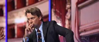 Covid, Porro: \"Attaccato perché do voce a chi parla di cure, ormai è religione sanitaria\"