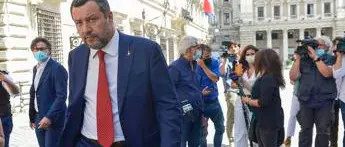 Green pass Italia, \"nessuna telefonata Salvini-Draghi, presto incontro\"