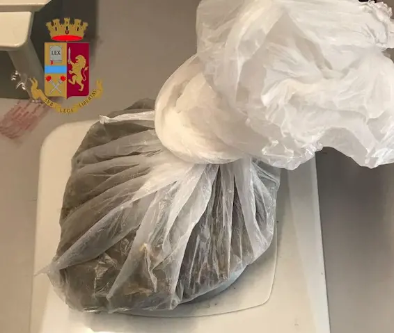 Droga nella sua auto: Mignolo finisce agli arresti domiciliari