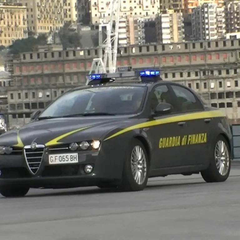 Napoli, sequestrati 3,3 milioni di prodotti contraffatti o non sicuri