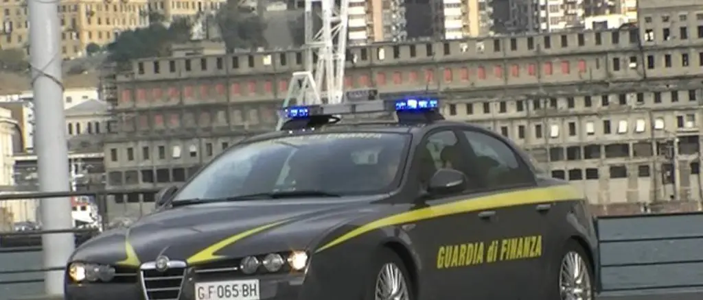 Napoli, sequestrati 3,3 milioni di prodotti contraffatti o non sicuri