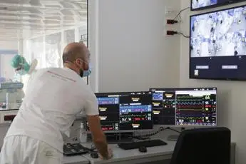 Covid Italia, tasso morti 15 volte più alto per non vaccinati over 80