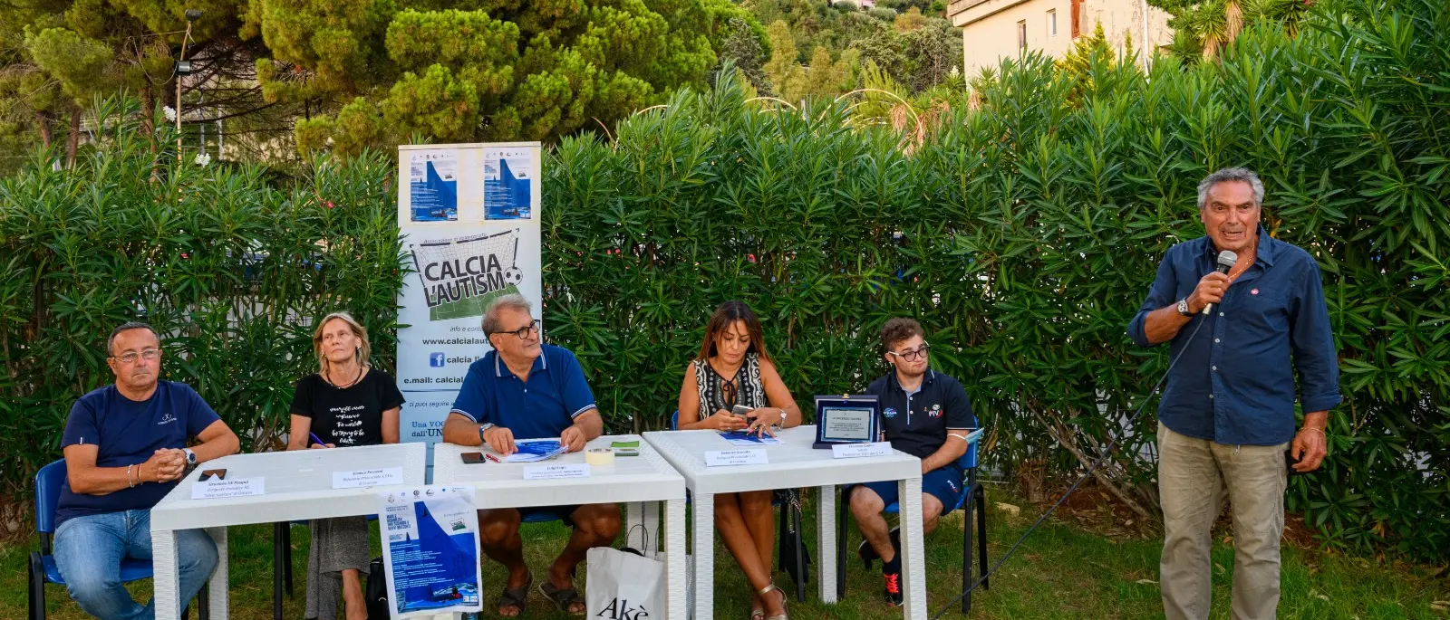 Grande successo per l'iniziativa di \"Calcio l'autismo\"sul porto di Cetraro