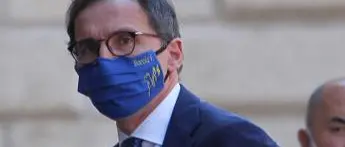 Obbligo vaccinale, Boccia: \"Chi vota no, lasci governo\"