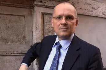Ricciardi: \"Green pass per tutti i lavoratori o obbligo vaccinale\"