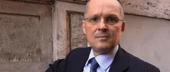 Ricciardi: \"Green pass per tutti i lavoratori o obbligo vaccinale\"