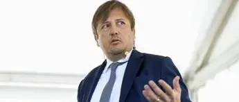 Obbligo vaccinale, Sileri: \"Ultima spiaggia, ma no vax idioti hanno fatto danni\"