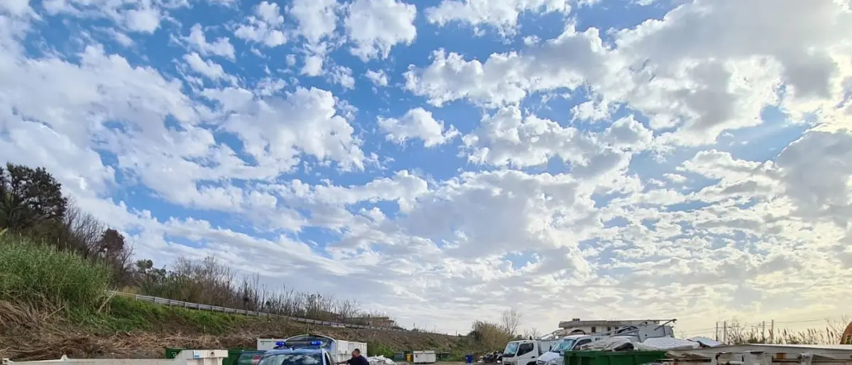 Cosenza, controlli e multe della polizia in officine e concessionarie auto