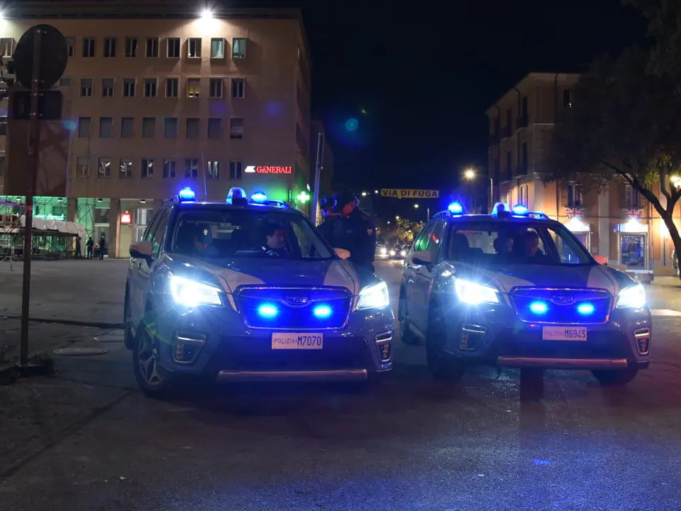 Spari in serata a Cosenza, uomo ferito alla coscia: ora è ricoverato all’Annunziata