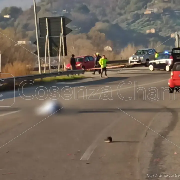 Rende, tragico incidente sulla Ss 107: investito e ucciso mentre andava al bar | VIDEO