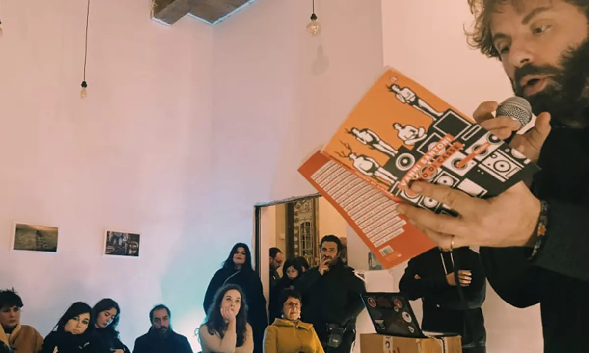 Vanni Santoni a Cosenza: colpiscono i free party per rubare alla gente gli spazi pubblici | VIDEO