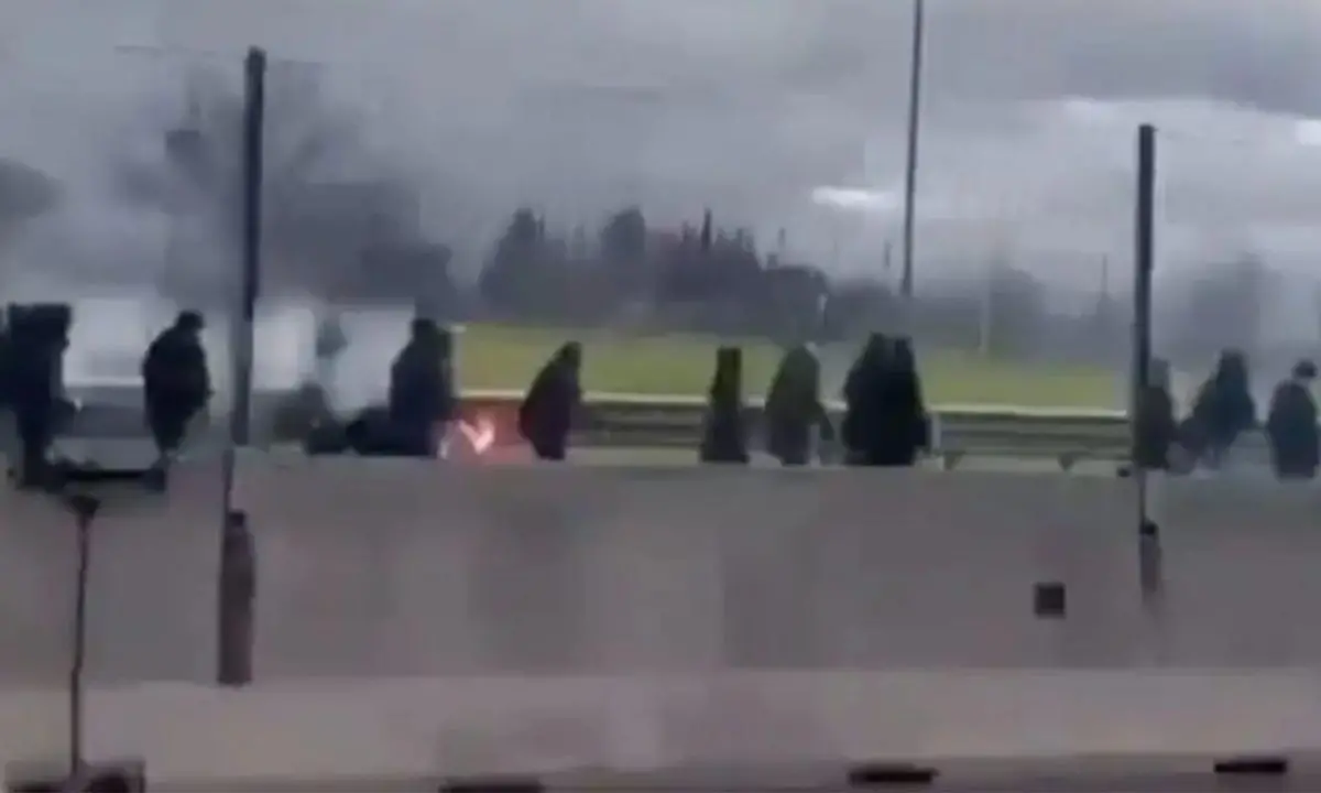 Calcio e violenza, tafferugli in autostrada fra i tifosi di Napoli e Roma