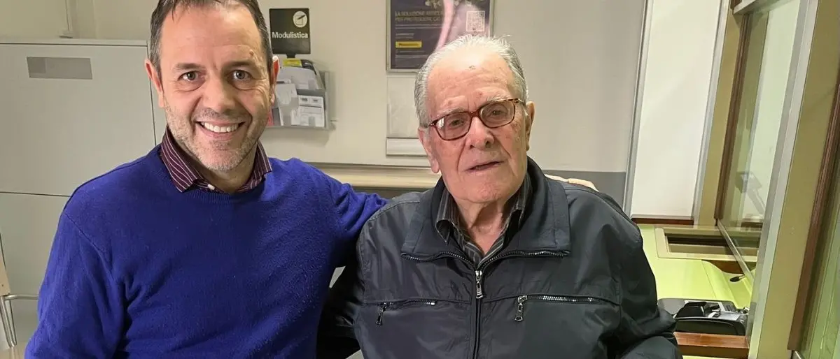 Poste Italiane, ecco chi è il nonno \"smart\" ultracentenario di Acquaformosa