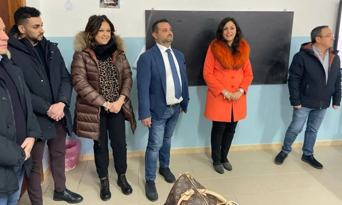 Acquappesa, la scuola torna agibile dopo la mareggiata