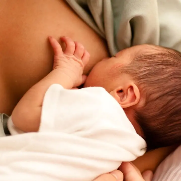 Cosenza, neonata con una patologia al duodeno salvata dall'equipe dell'Annunziata