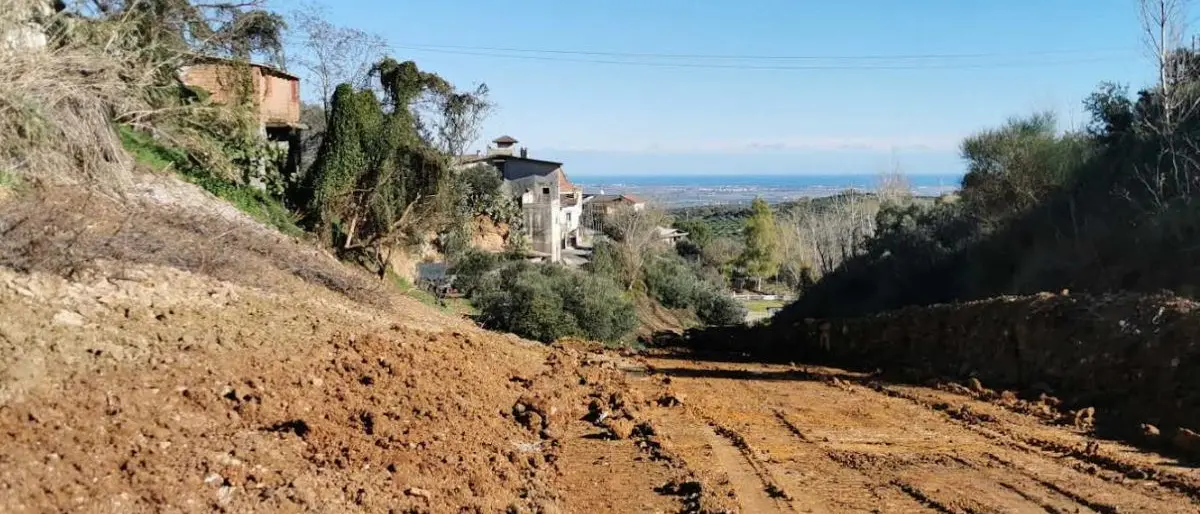 Spezzano Albanese, eliminato un burrone a cielo aperto in contrada Coscia