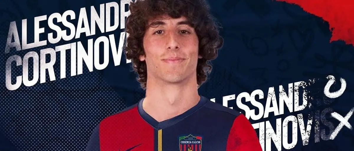 Cosenza, ufficiale Cortinovis. Si accelera per Finotto ed a centrocampo...