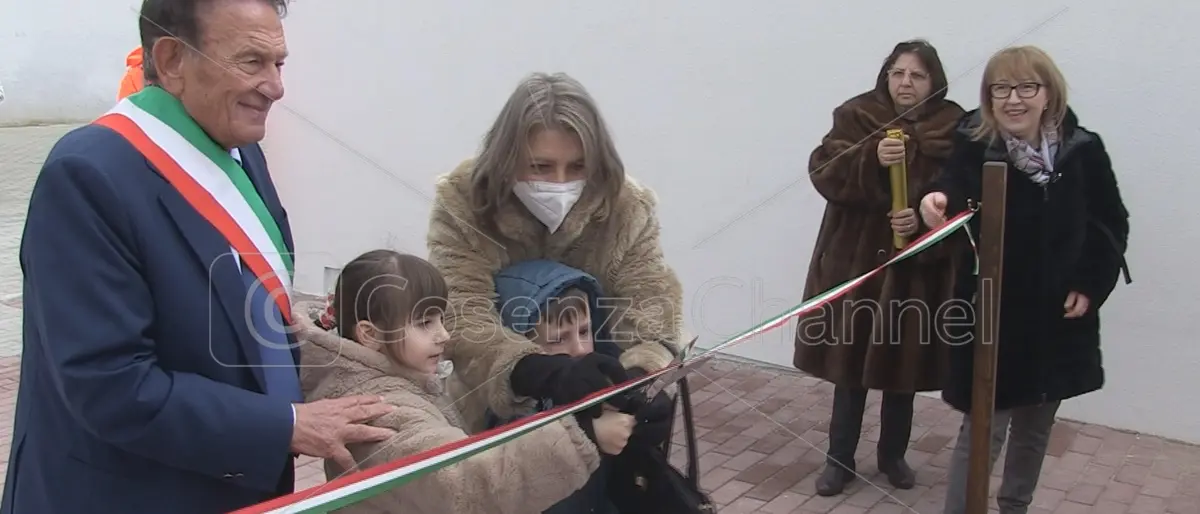 Inaugurata a Rende la scuola primaria priva di barriere architettoniche | VIDEO