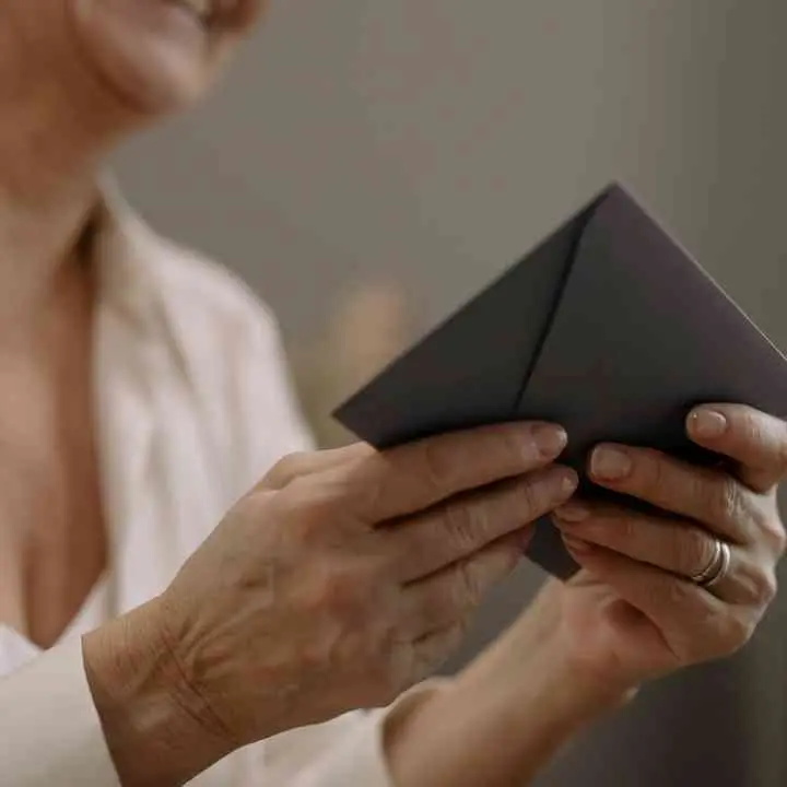 Anziana muore e lascia un'eredità di oltre 3 milioni di euro all'Asl per realizzare una struttura di cura