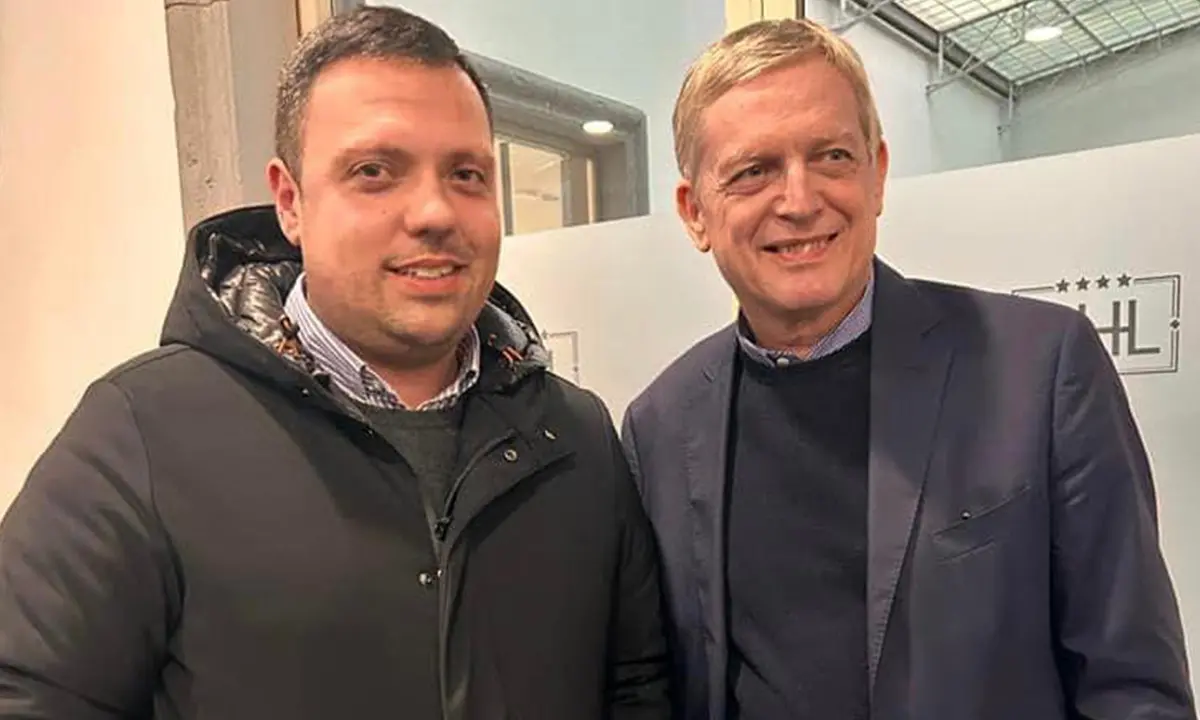 Congresso Pd, la mozione Cuperlo fa breccia tra i Giovani Democratici di Cosenza