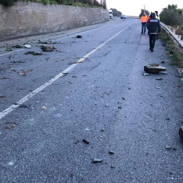 I sindaci di Fiumefreddo, Belmonte e Amantea \"dimenticati\" dai colleghi: ecco cosa dicono Barone, Veltri e Pellegrino